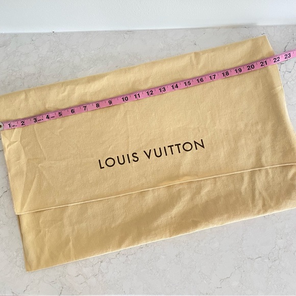 Louis Vuitton Handbags - Louis Vuitton medium size dust bag